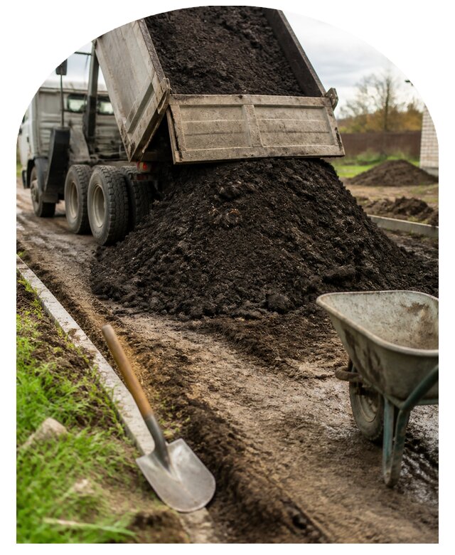 Завоз плодородного грунта в Астрахани по цене от 2980 р. | Метпроект-Стр